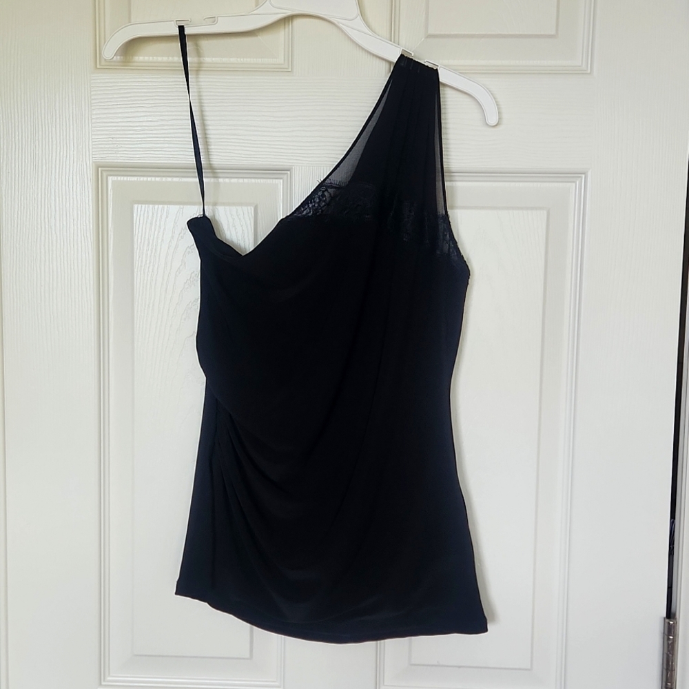 Asymmetrical black top